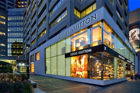 Louis Vuitton Toronto Bloor Street .